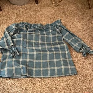 Super cute off the shoulder top